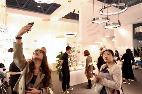 星閃、開源鴻蒙、AIoH等技術(shù)集體亮相深圳國(guó)際智能家居博覽會(huì) 星閃、開源鴻蒙、AIoH等技術(shù)集體亮相深圳國(guó)際智能家居博覽會(huì)