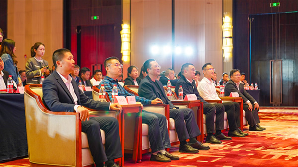 狄耐克攜手廈門聯(lián)通，打造5G智慧工廠，加快生產(chǎn)數(shù)字化升級