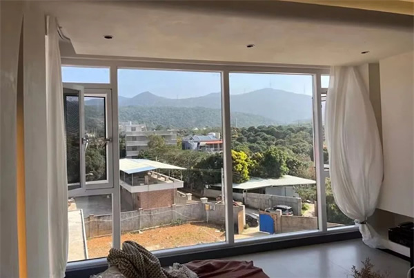 英嘉尼 |大隱無形,極致簡約——惠州某山莊別墅5.1客廳隱形影院 英嘉尼 |大隱無形,極致簡約——惠州某山莊別墅5.1客廳隱形影院