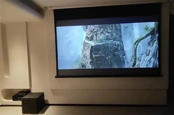 英嘉尼 |大隱無形,極致簡約——惠州某山莊別墅5.1客廳隱形影院 英嘉尼 |大隱無形,極致簡約——惠州某山莊別墅5.1客廳隱形影院