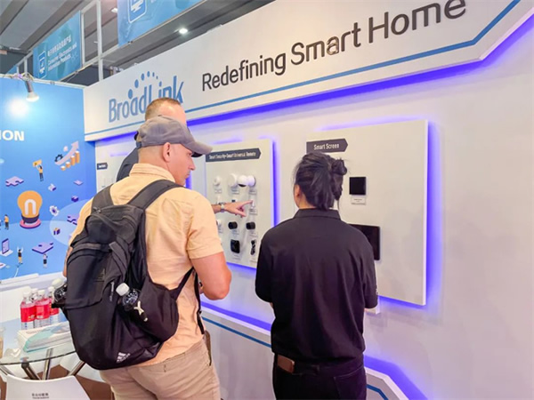 BroadLink廣交會(huì)展風(fēng)采,「智慧生活」成全球趨勢(shì) BroadLink廣交會(huì)展風(fēng)采,「智慧生活」成全球趨勢(shì)