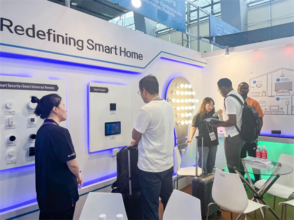 BroadLink廣交會(huì)展風(fēng)采,「智慧生活」成全球趨勢(shì) BroadLink廣交會(huì)展風(fēng)采,「智慧生活」成全球趨勢(shì)