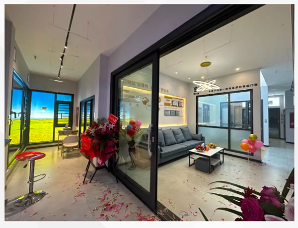 智慧之窗點亮新城,施米德攀枝花店盛大啟幕,搶占先機 智慧之窗點亮新城,施米德攀枝花店盛大啟幕,搶占先機