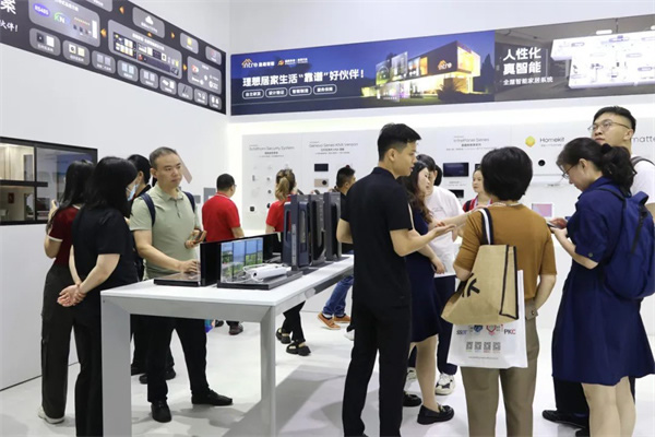 盈趣智能 x 上海SSHT | 以靠譜品質(zhì)精彩出圈 盈趣智能 x 上海SSHT | 以靠譜品質(zhì)精彩出圈