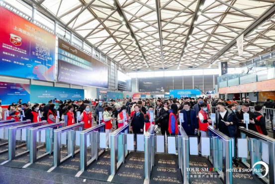 重構(gòu)酒店機(jī)器人數(shù)智新應(yīng)用 | 博歌攜手以色列temi機(jī)器人家族驚艷亮相上海國(guó)際酒店工程設(shè)計(jì)與用品博覽