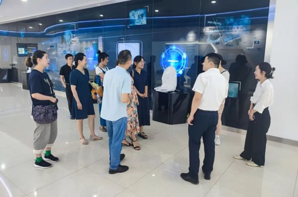 為教師“賦能”，榮事達智能家居校企聯動協同育人_4