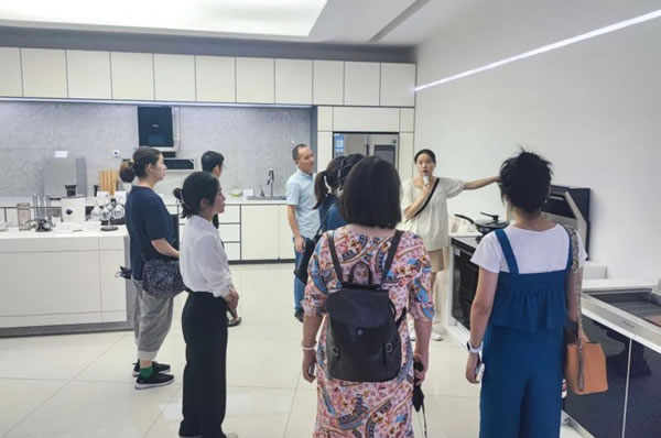 為教師“賦能”，榮事達智能家居校企聯動協同育人_9