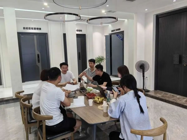 王力智能鎖營銷團(tuán)隊前往湖南開展走訪交流活動_4