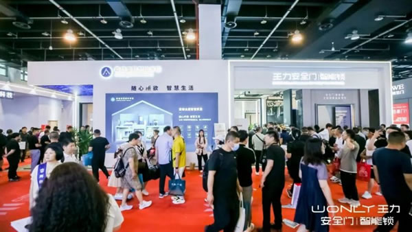 愛感全屋智能家居走心海報火出圈，流量雙豐收_10