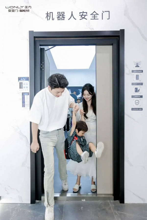 王力打造入戶門風向標驚艷全場,載譽收官!_9