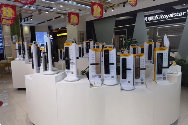 榮事達智能鎖一分鐘教會你選一把靠譜的智能鎖!_13