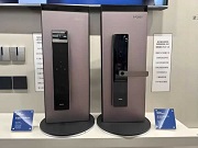 智能門鎖新品速覽：臉掌雙生物識別、AI大模型、創新材質丨AWE 2025