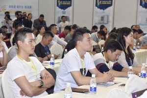 第二屆重慶門業(yè)及定制家居品牌發(fā)展峰會