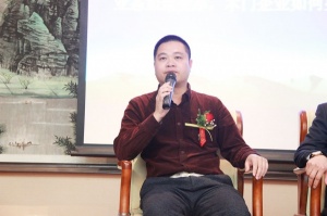 德嘉印象-關(guān)偉鏡